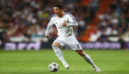 开云体育网址-张雨霏vs德雷塞尔姐妹 蝶泳巅峰对决，张雨霏将继续冲击200米蝶泳冠军