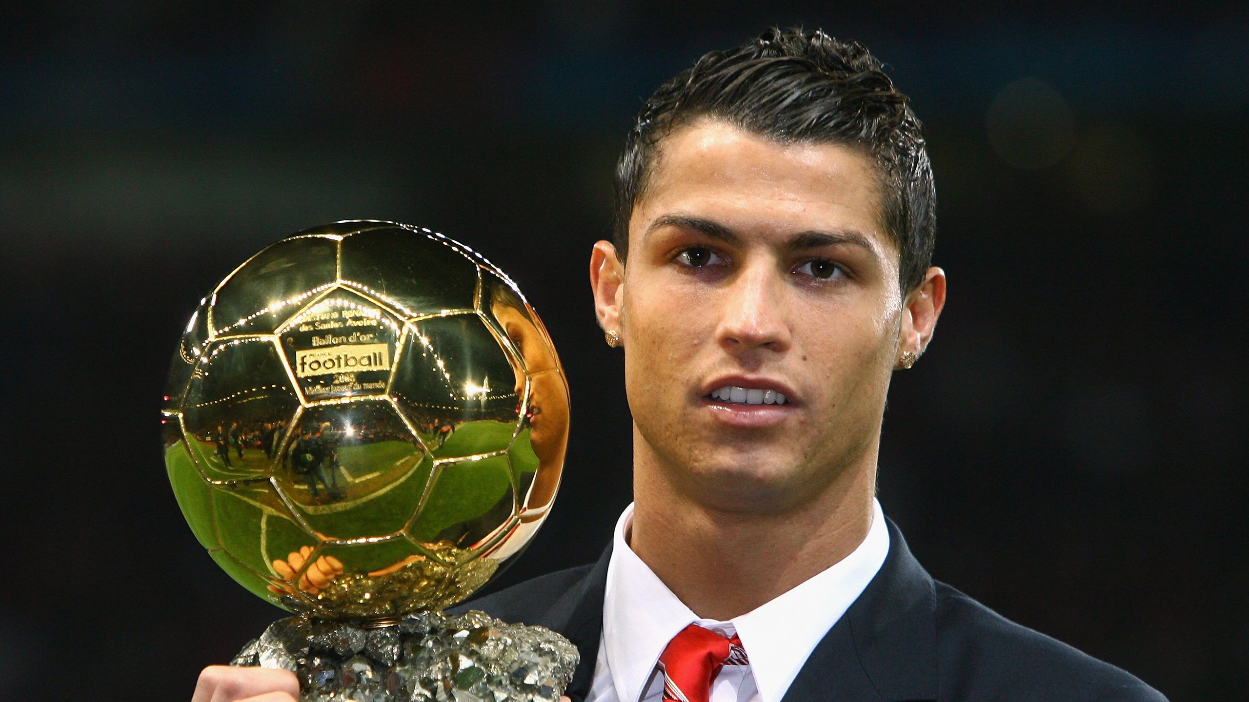 开云中国-五大联赛球迷关注度最高的德比战盘点，足坛最火爆的德比